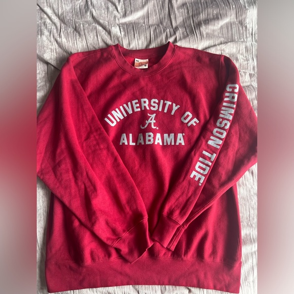 University of Alabama Crimson Red MV Sport ProWeave “Crimson Tide” CrewNeck - Picture 1 of 7